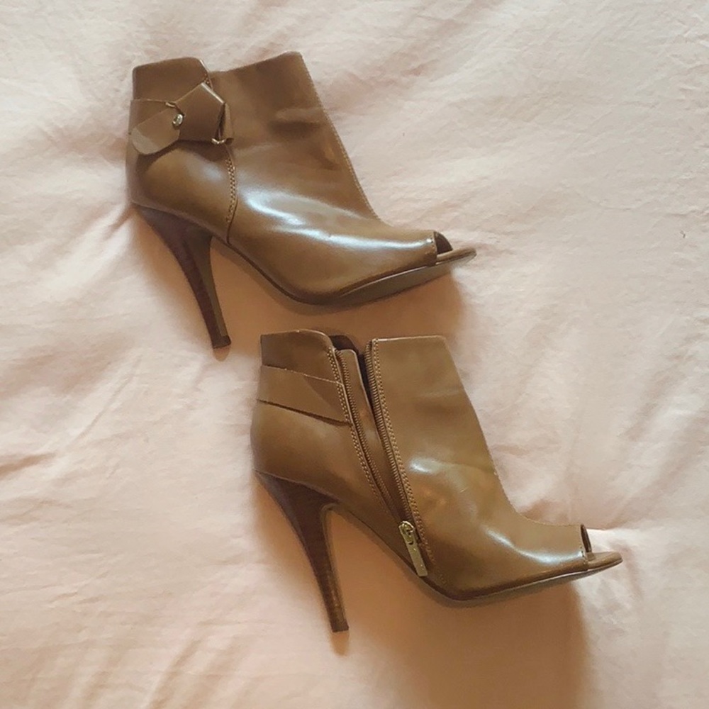 Guess Heeled Booties